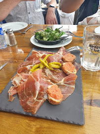 Charcuterie du Restaurant français La Plancha D'Ilbarritz à Bidart - n°3