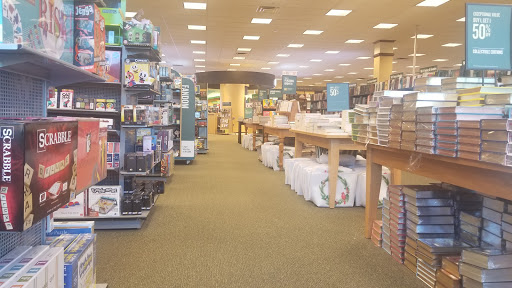Book Store «Barnes & Noble», reviews and photos, 3055 S Glenstone Ave, Springfield, MO 65804, USA