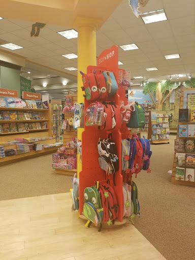 Book Store «Barnes & Noble», reviews and photos, 270 Hartford Ave, Bellingham, MA 02019, USA