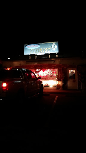 Florist «Brentwood Florist», reviews and photos, 572 Suffolk Ave, Brentwood, NY 11717, USA