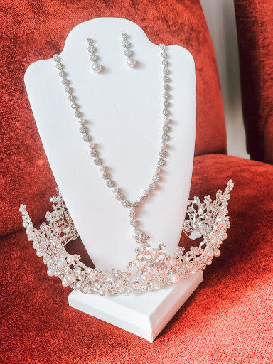 Bridal Shop «GARNET + grace Bridal Boutique», reviews and photos, 1643 Industrial Pkwy W, Hayward, CA 94544, USA