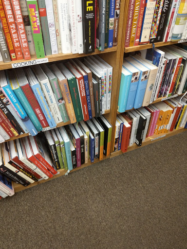 Book Store «Half Price Books», reviews and photos, 5017 Excelsior Blvd, St Louis Park, MN 55416, USA