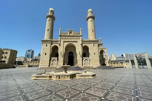 Təzə Pir Mosque image