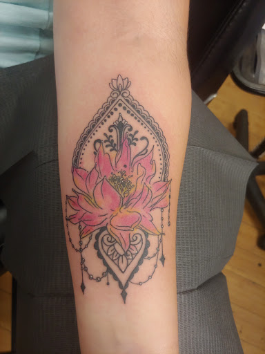 Tattoo Shop «Queen City Tattoo», reviews and photos, 394 Main St, Poughkeepsie, NY 12601, USA