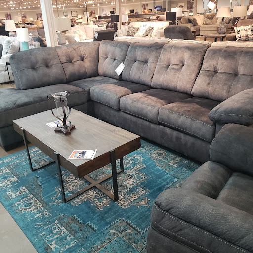 Furniture Store «Roommakers Furniture & Flooring», reviews and photos, 2020 16th Ave SW, Cedar Rapids, IA 52404, USA