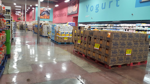 Grocery Store «El Super», reviews and photos, 315 San Fernando Mission Blvd, San Fernando, CA 91340, USA