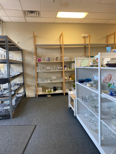 Thrift Store «Encore Upscale Resale», reviews and photos, 29080 Southfield Rd, Southfield, MI 48076, USA