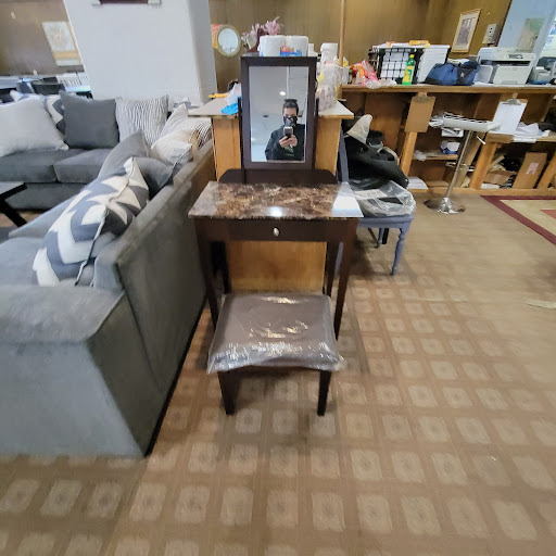 Furniture Store «Discount Furniture & Mattress», reviews and photos, 1810 N Memorial Dr, Lancaster, OH 43130, USA