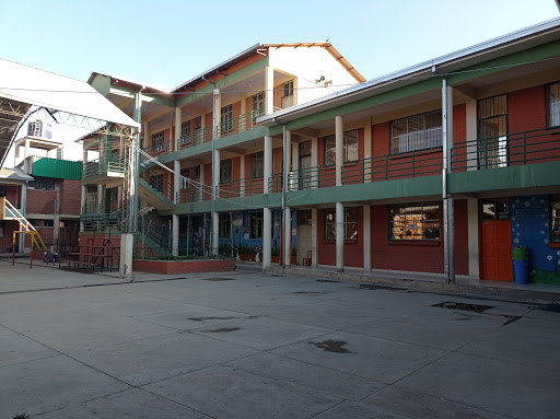 Theatre schools Cochabamba