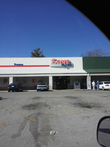 Grocery Store «Save-A-Lot», reviews and photos, 1520 Cumberland Falls Hwy, Corbin, KY 40701, USA