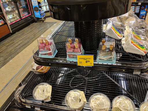 Grocery Store «Safeway», reviews and photos, 990 Swan Creek Rd E, Fort Washington, MD 20744, USA