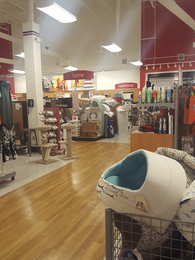 Department Store «T.J. Maxx», reviews and photos, 800 Cypress Gardens Blvd, Winter Haven, FL 33880, USA