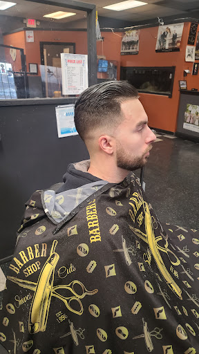 Barber Shop «Platinum Cutz Barber & Tattoo», reviews and photos, 329 Blue Valley Dr, Bangor, PA 18013, USA