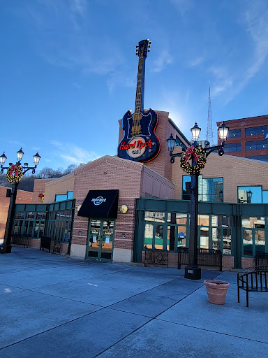 American Restaurant «Hard Rock Cafe», reviews and photos, 230 W Station Square Dr, Pittsburgh, PA 15219, USA