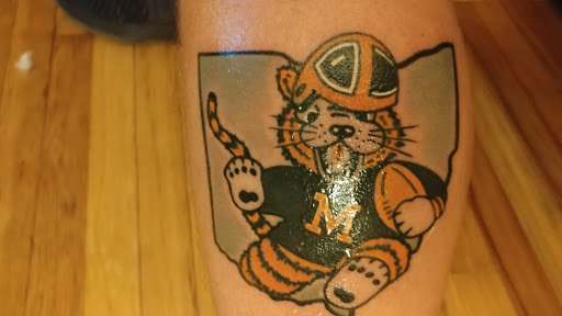 Tattoo Shop «Resurrection tattoo and fine art», reviews and photos, 6982 Whipple Ave NW, North Canton, OH 44720, USA