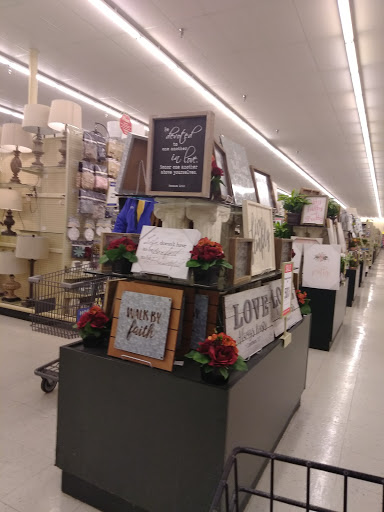 Craft Store «Hobby Lobby», reviews and photos, 840 E Rollins Rd, Round Lake Beach, IL 60073, USA