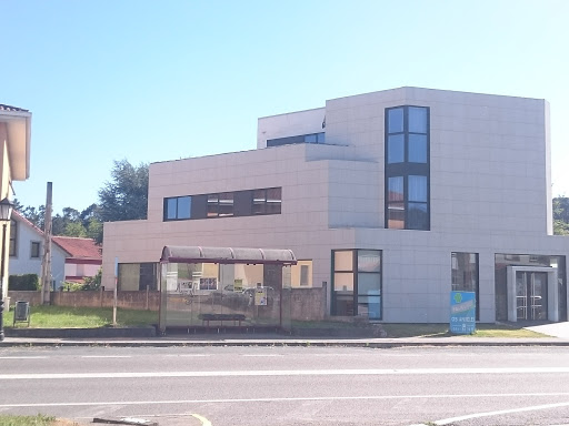 Policlínica Os Anxeles en Algueidon, A Coruña