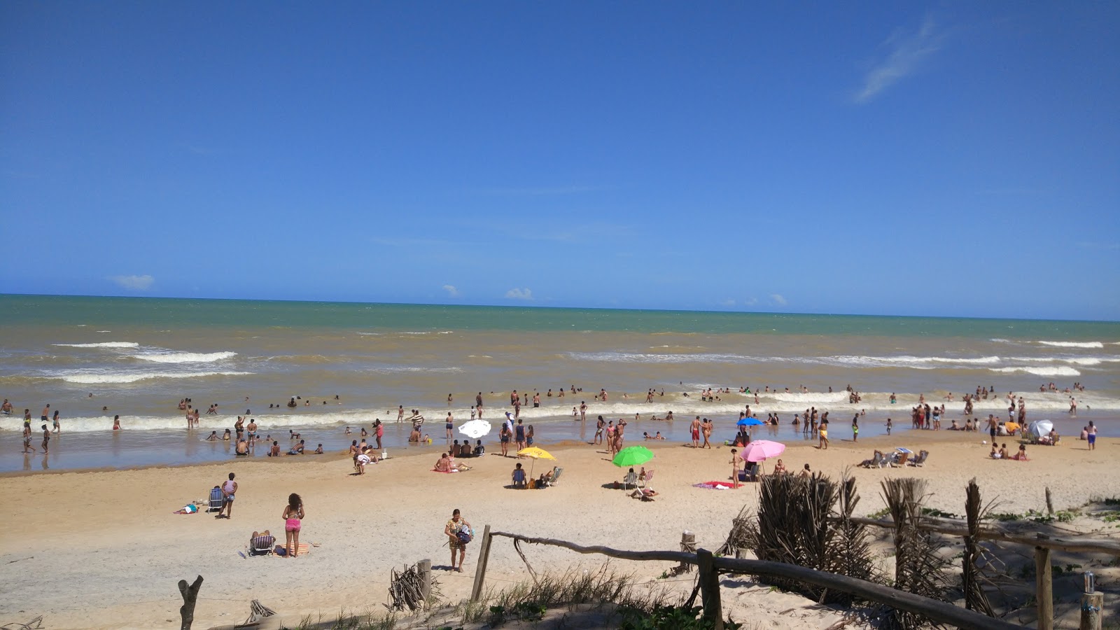 Foto av Bosque Strand med turkos rent vatten yta