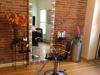 Jimi James Expert Hair Colorist at the private hair salon