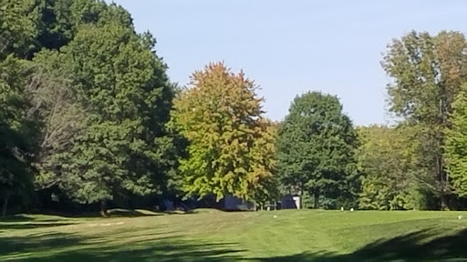 Golf Course «Walnut Run Golf Course», reviews and photos, 601 E Main St, Cortland, OH 44410, USA