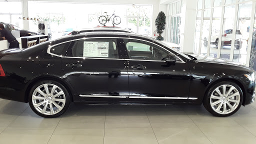 Car Dealer «Volvo of Orange County», reviews and photos, 1400 S Dan Gurney Dr, Santa Ana, CA 92705, USA