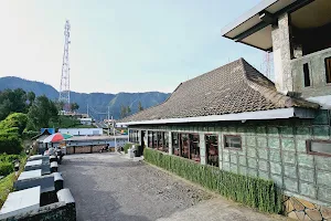 Cemara Indah Hotel image