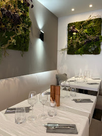 Atmosphère du Restaurant gastronomique L' Atelier du goût Bandol - n°9