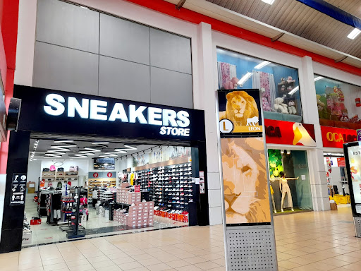 SNEAKERS STORE