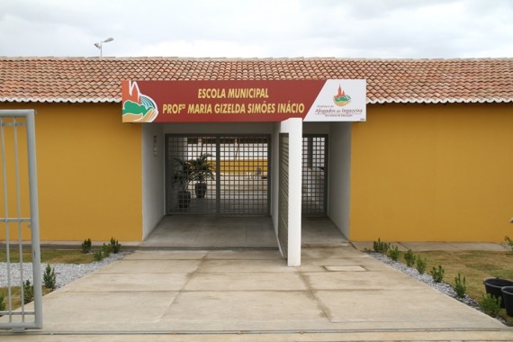 Escola Prof Maria Gizelda Simões Inácio