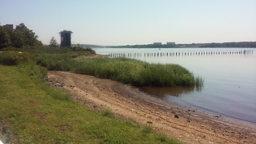 Memorial Park «Alvin P. Williams Memorial Park», reviews and photos, Port Reading Ave, Sewaren, NJ 07077, USA