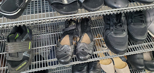 Thrift Store «Goodwill Brandon Superstore», reviews and photos, 1106 E Brandon Blvd, Brandon, FL 33511, USA