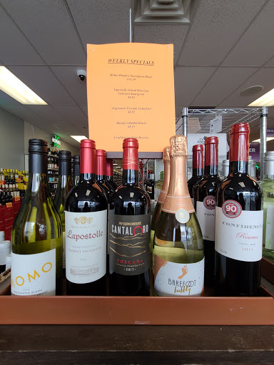 Wine Store «Marketview Liquor», reviews and photos, 1100 Jefferson Rd, Rochester, NY 14623, USA
