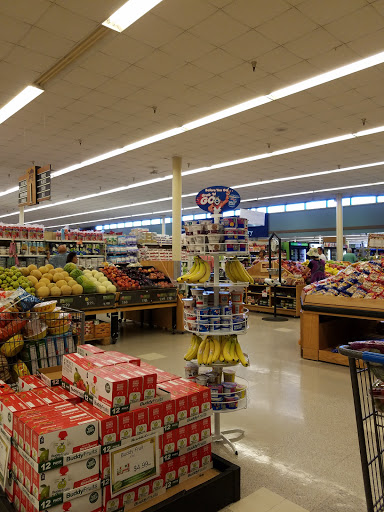 Grocery Store «MacDill Commissary», reviews and photos, 2908 N Boundary Blvd, Tampa, FL 33621, USA