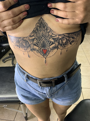 Tattoo Shop «Twilight Tattoo & Body Piercng», reviews and photos, 11826 Long Beach Blvd, Lynwood, CA 90262, USA