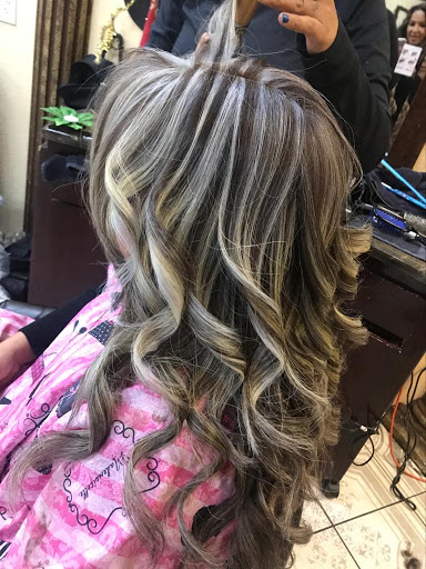 Beauty Salon «Arte Y Creacion Beauty Salon», reviews and photos, 3202 E Greenway Rd, Phoenix, AZ 85032, USA