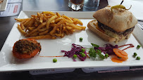 Hamburger du Restaurant basque Milesker Restaurant / Bar à Urrugne - n°2
