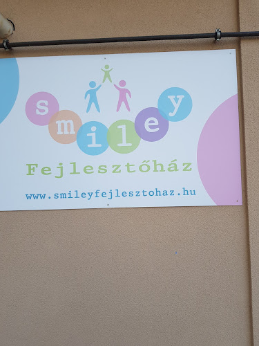 Smiley Tánciskola - Tánciskola