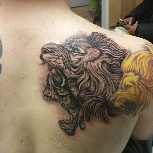 Explore family portrait tattoo ideas, creative tattoo ideas in Louisville, available at TRUTHS TATTOOS