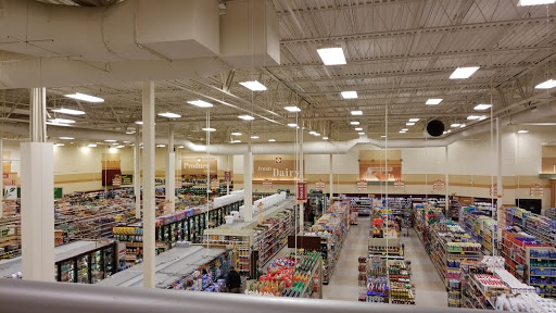 Grocery Store «Fred Meyer», reviews and photos, 777 NW Kings Blvd, Corvallis, OR 97330, USA