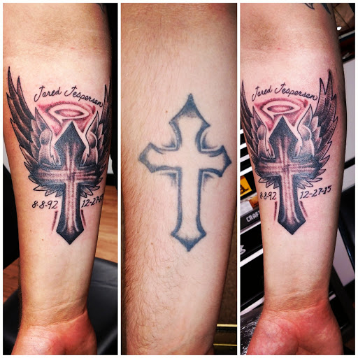 Tattoo Shop «Patriotic Pain Tattoo & Body Piercing», reviews and photos, 5658 William Penn Hwy, Murrysville, PA 15668, USA