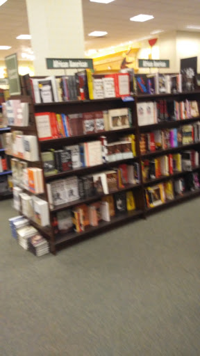 Book Store «Barnes & Noble Booksellers Hillside Village», reviews and photos, 305 Farm to Market Road 1382 #520, Cedar Hill, TX 75104, USA