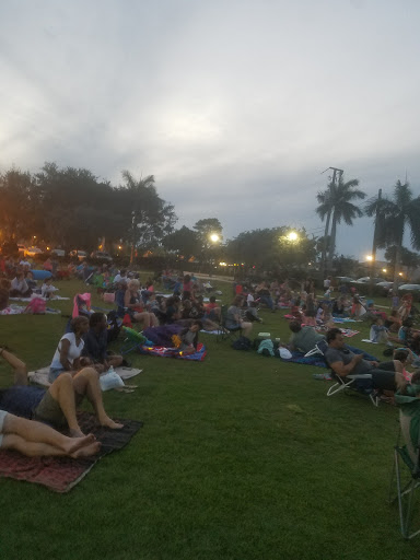 Community Center «Jaco Pastorius Park Community Center», reviews and photos, 1098 NE 40th Ct, Oakland Park, FL 33334, USA