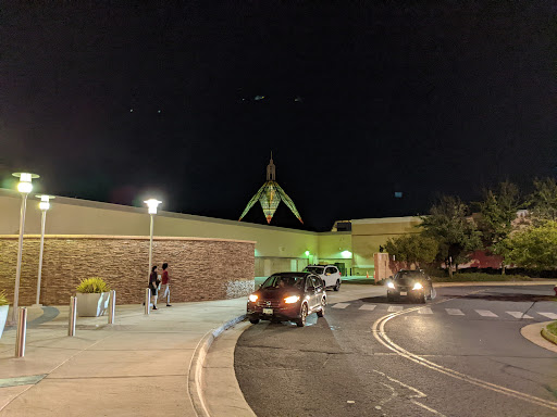 Movie Theater «Regal Cinemas Dulles Town Center 10», reviews and photos, 21100 Dulles Town Cir #203, Sterling, VA 20166, USA