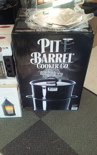 Fabric Store «Thrifty Fabrics & Shepperson Upholstery», reviews and photos, 11301 Bardstown Creek Rd, Louisville, KY 40291, USA