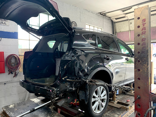 Auto Body Shop «Lincoln Auto Body Garfield», reviews and photos, 87 Lincoln Pl, Garfield, NJ 07026, USA