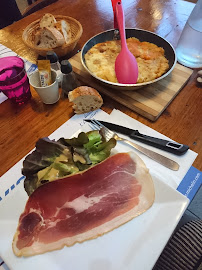 Charcuterie du Restaurant français Le Petit Casse Graine à Orcines - n°7