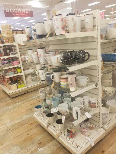 Department Store «Marshalls and HomeGoods», reviews and photos, 265 S Broadway, Salem, NH 03079, USA