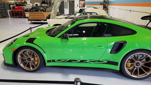 Car Dealer «R&H Motorcars», reviews and photos, 6441 Davis Industrial Pkwy, Solon, OH 44139, USA