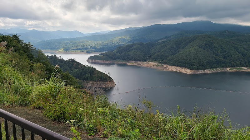 奥州湖眺望台