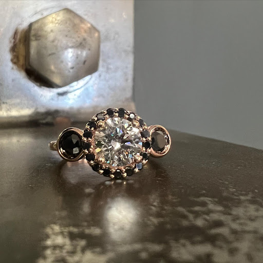 Jewelry Store «ER Sawyer Jewelers», reviews and photos, 638 4th St, Santa Rosa, CA 95404, USA